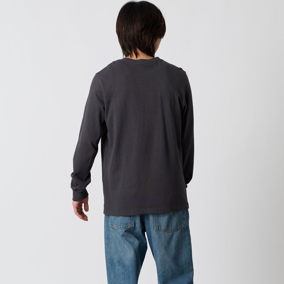 patagonia [パタゴニア] メンズ ロングスリーブ ミッドウェイト 95オーバルロゴポケットTシャツ [37898] CVGR &&モデル身長：177cm 着用サイズ：M&&