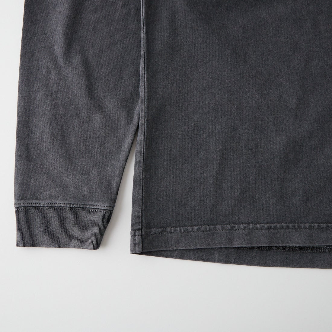 MAISON KITSUNE [メゾン キツネ] フォックスヘッド フェード コンフォートTシャツ [PM00119KJBIT7] 0519 BLACK