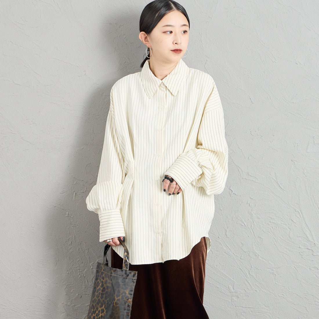 nenom [ネノム] ストライプ柄 ウエストタックシャツ [NE26332007] 02 OFF &&モデル身長：150cm 着用サイズ：F&&