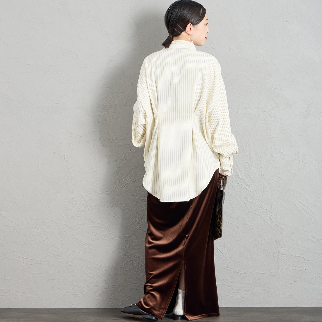 nenom [ネノム] ストライプ柄 ウエストタックシャツ [NE26332007] 02 OFF &&モデル身長：150cm 着用サイズ：F&&