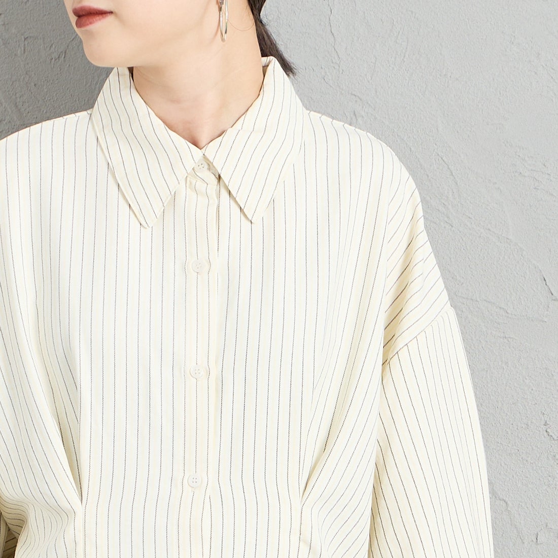 nenom [ネノム] ストライプ柄 ウエストタックシャツ [NE26332007] 02 OFF &&モデル身長：150cm 着用サイズ：F&&