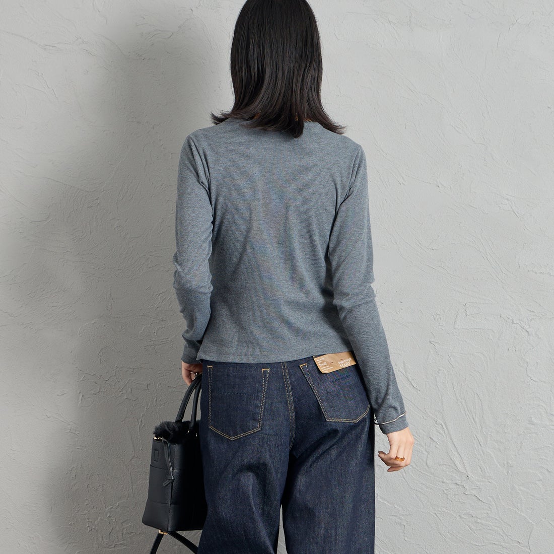 nenom [ネノム] タックギャザーカーディガン [NE26322025] 08 CHARCOA &&モデル身長：162cm 着用サイズ：F&&