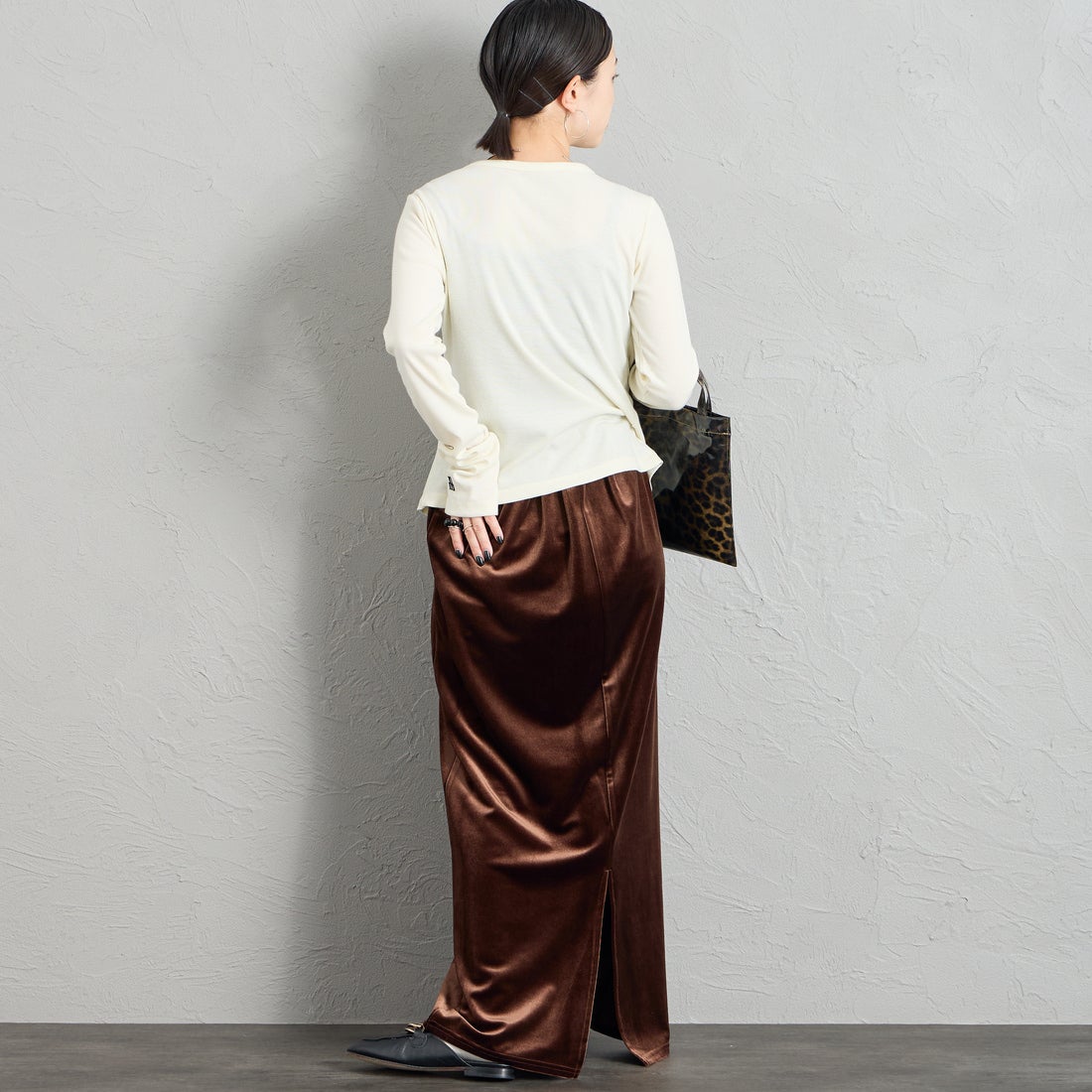 nenom [ネノム] タックギャザーカーディガン [NE26322025] 21 IVORY &&モデル身長：150cm 着用サイズ：F&&