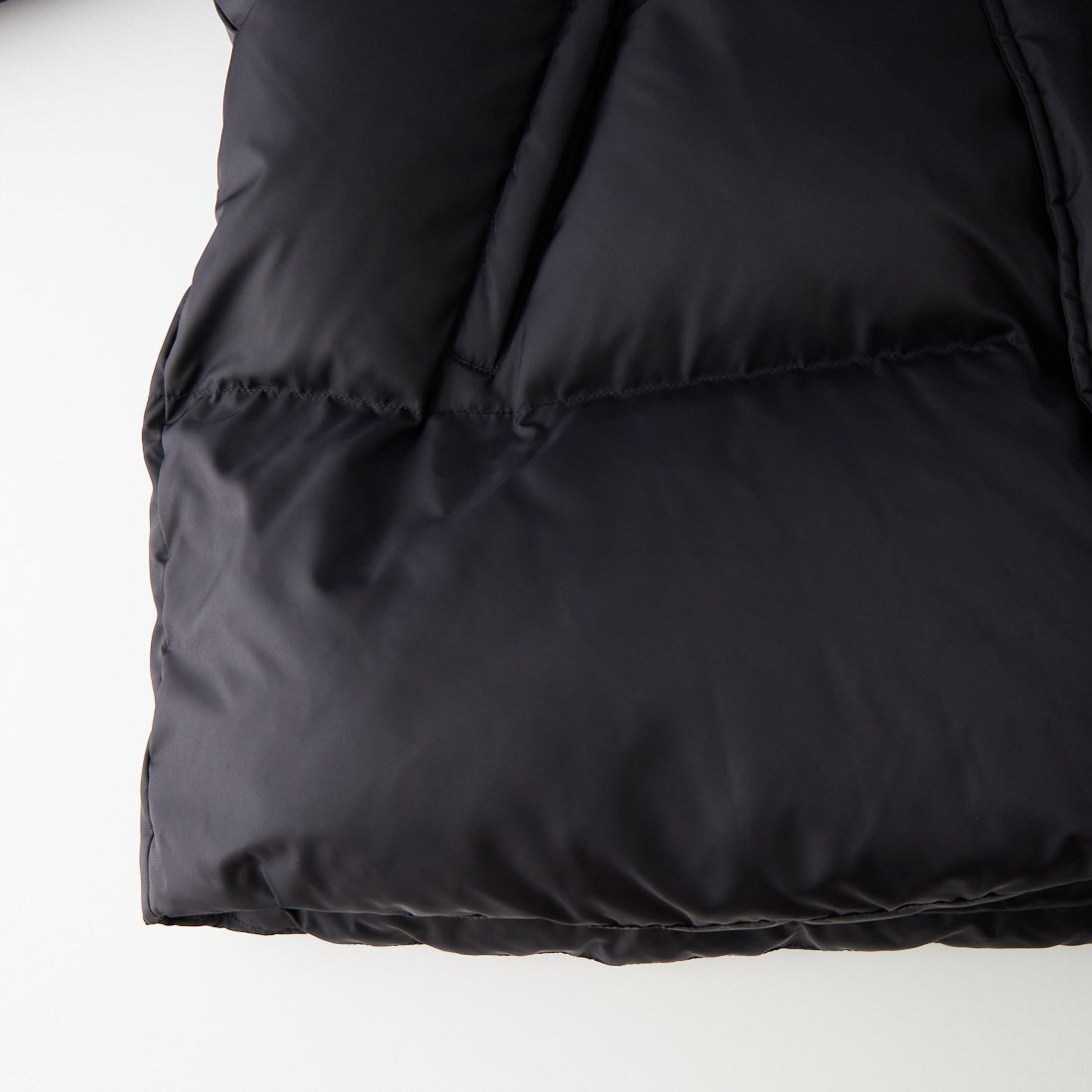 MM6 Maison Margiela [エムエムシックス メゾン マルジェラ] ナイロンパファージャケット [S52AM0370-M36018] 900 BLACK