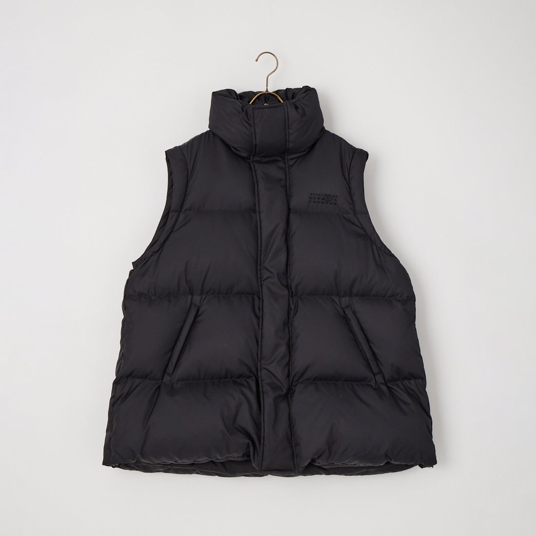 MM6 Maison Margiela [エムエムシックス メゾン マルジェラ] ナイロンパファージャケット [S52AM0370-M36018] 900 BLACK