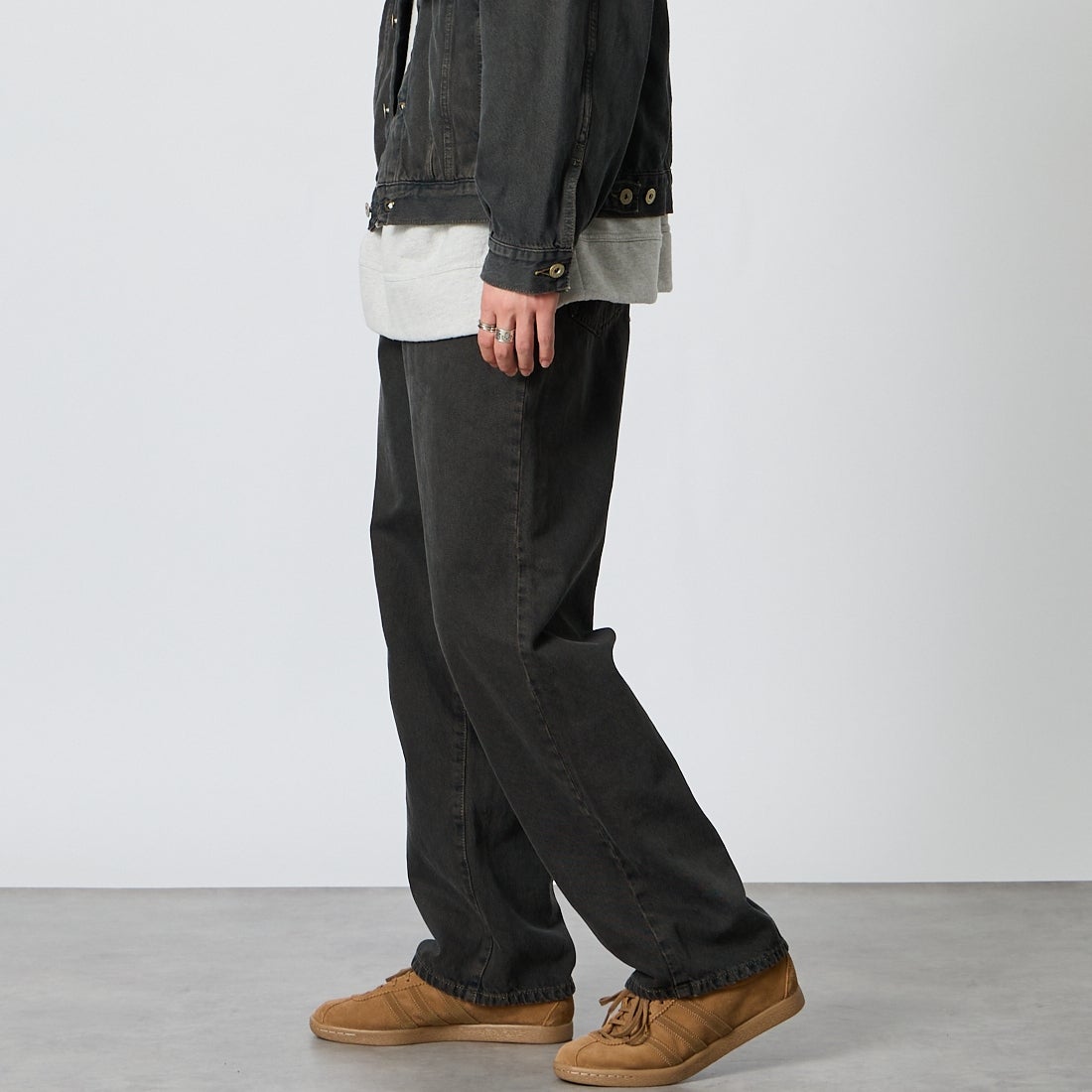 LIBERTO [リベルト] DENVER ワイドデニムパンツ [FL2506] 176 DOUBLE &&モデル身長：177cm 着用サイズ：28&&
