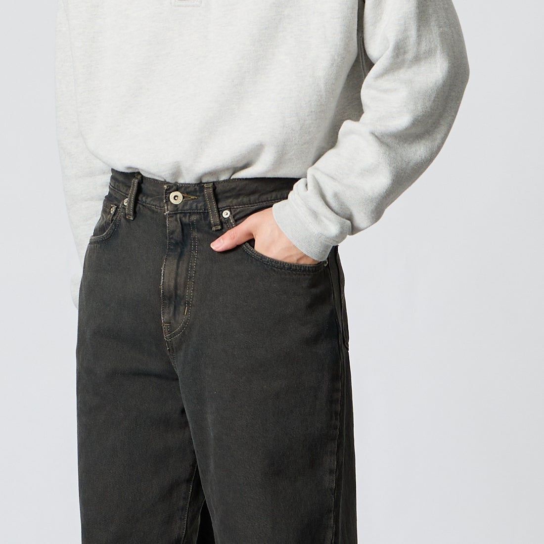 LIBERTO [リベルト] DENVER ワイドデニムパンツ [FL2506] 176 DOUBLE &&モデル身長：177cm 着用サイズ：28&&