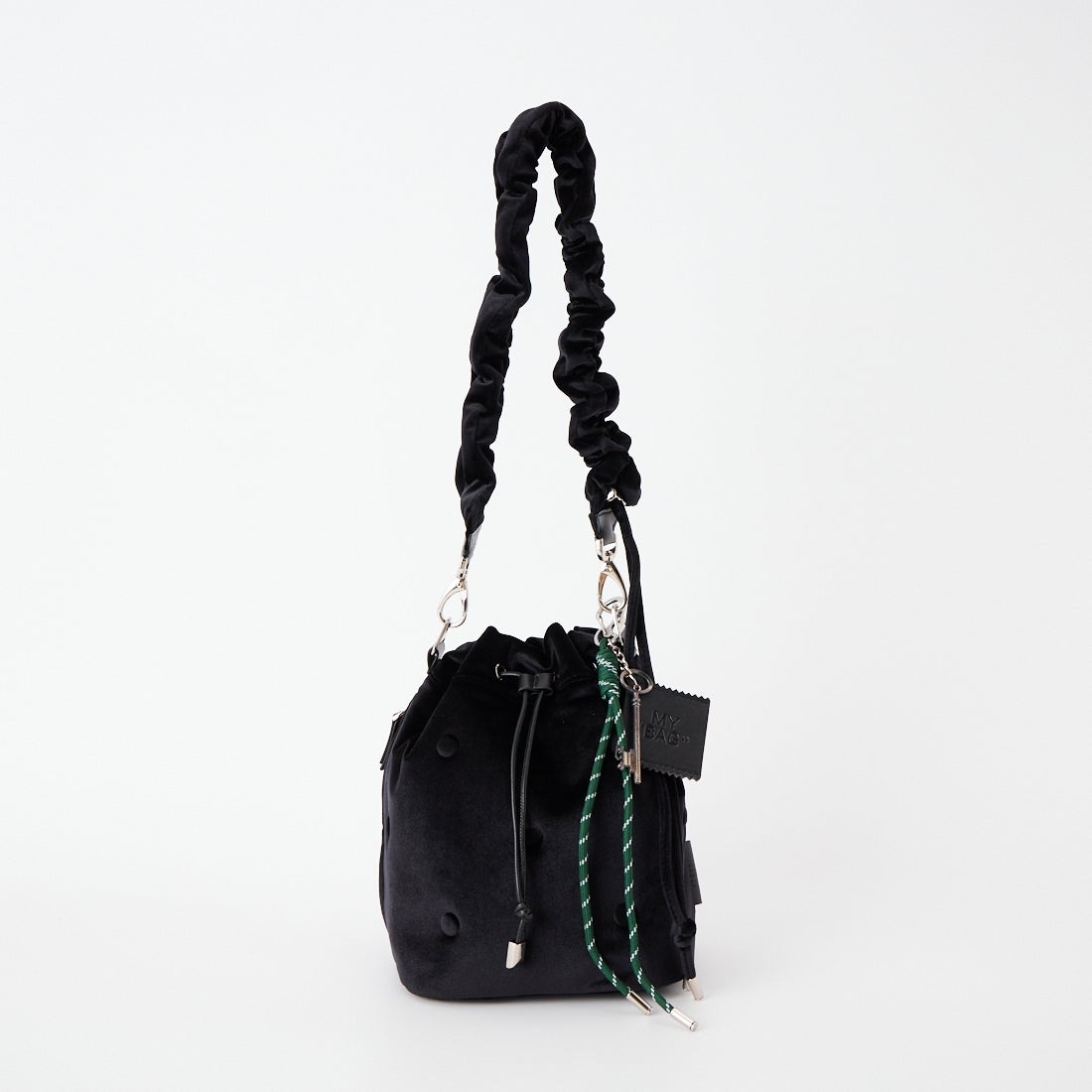 01 BLACK