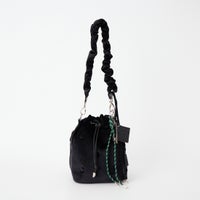 01 BLACK