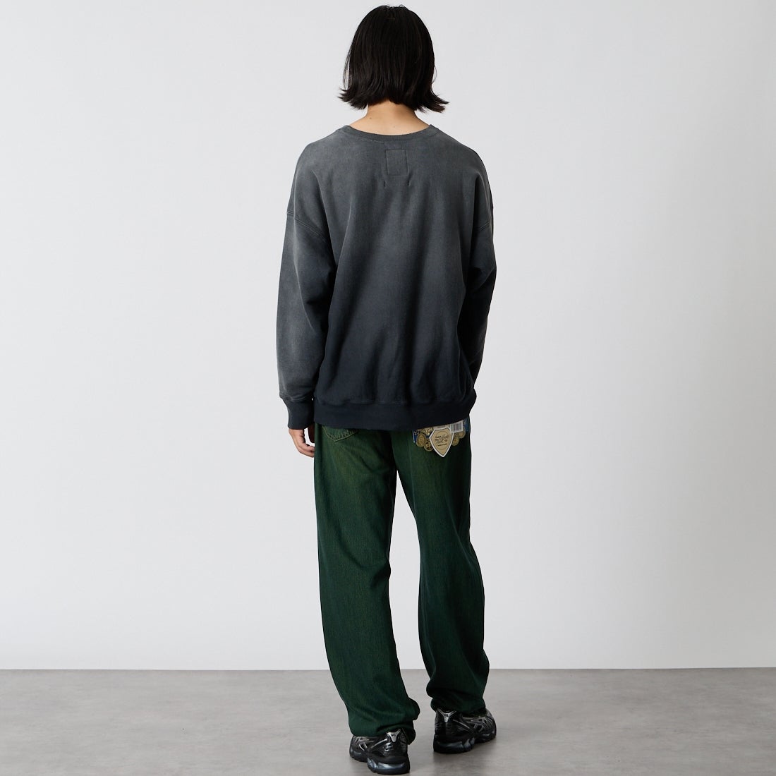 LIBERTO [リベルト] ASHEVILLE カーブデニムパンツ [FL2512] 120 D.GREE &&モデル身長：175cm 着用サイズ：30&&