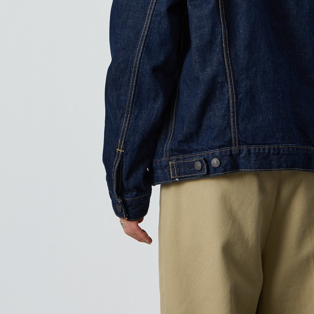 LEVI'S [リーバイス] TYPE3 トラッカージャケット [72334-07] 91 WASH IT &&モデル身長：177cm 着用サイズ：L&&