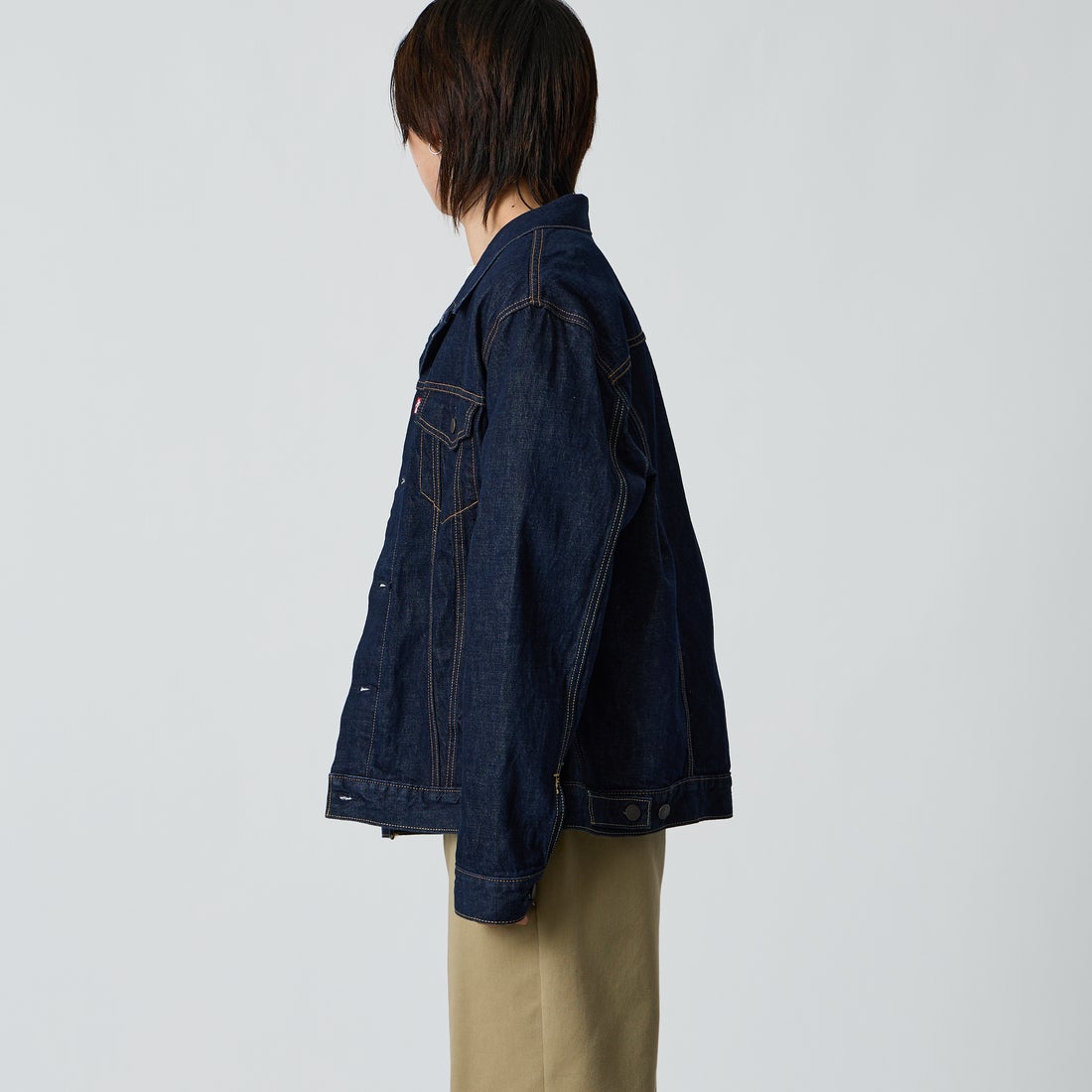 LEVI'S [リーバイス] TYPE3 トラッカージャケット [72334-07] 91 WASH IT &&モデル身長：177cm 着用サイズ：XL&&