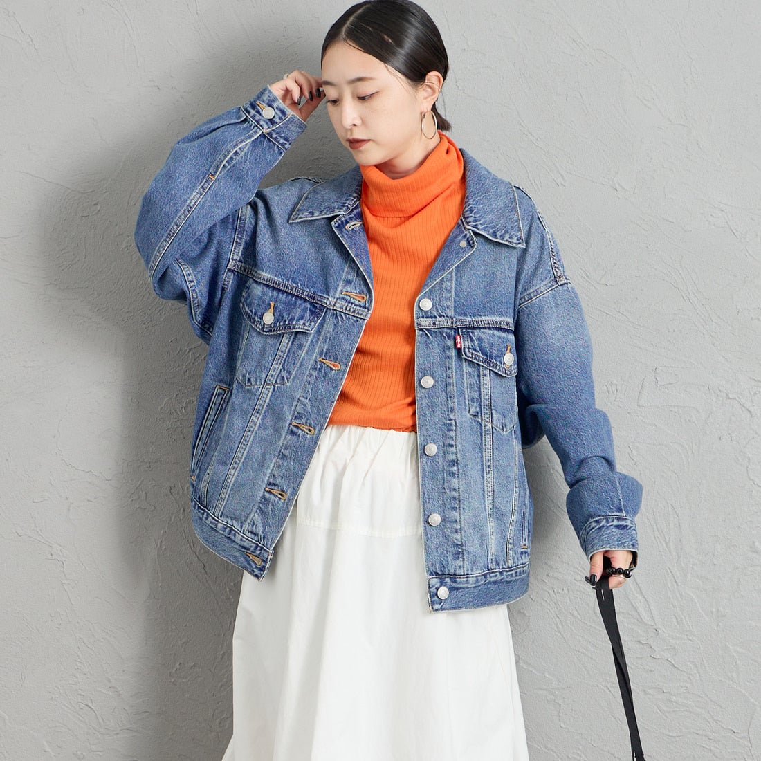 LEVI'S [リーバイス] 90S トラッカージャケット [A1743-01] 76 CHOP CH &&モデル身長：150cm 着用サイズ：S&&