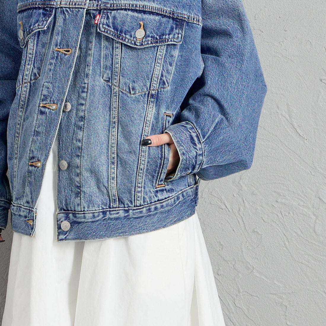 LEVI'S [リーバイス] 90S トラッカージャケット [A1743-01] 76 CHOP CH &&モデル身長：150cm 着用サイズ：S&&