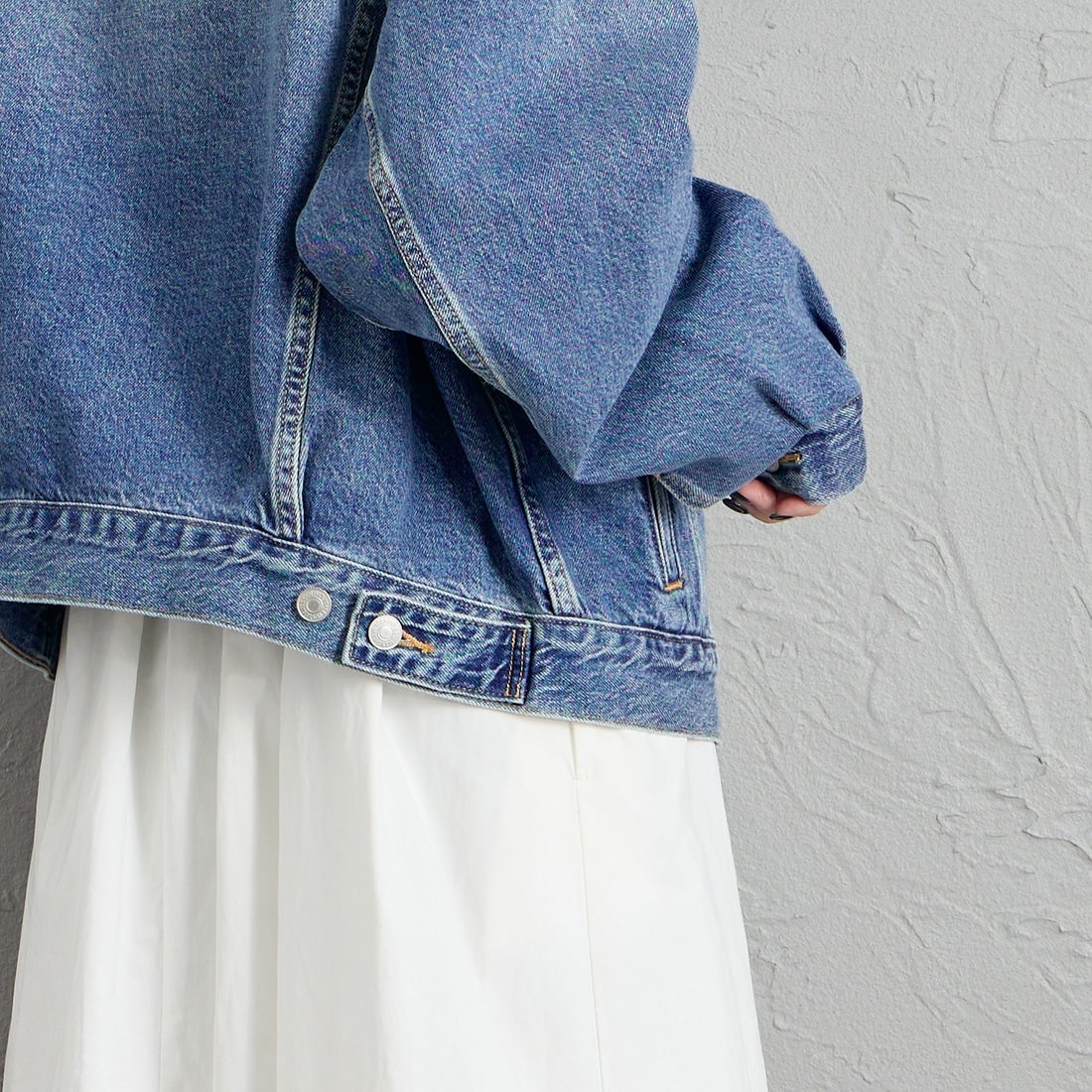 LEVI'S [リーバイス] 90S トラッカージャケット [A1743-01] 76 CHOP CH &&モデル身長：150cm 着用サイズ：S&&
