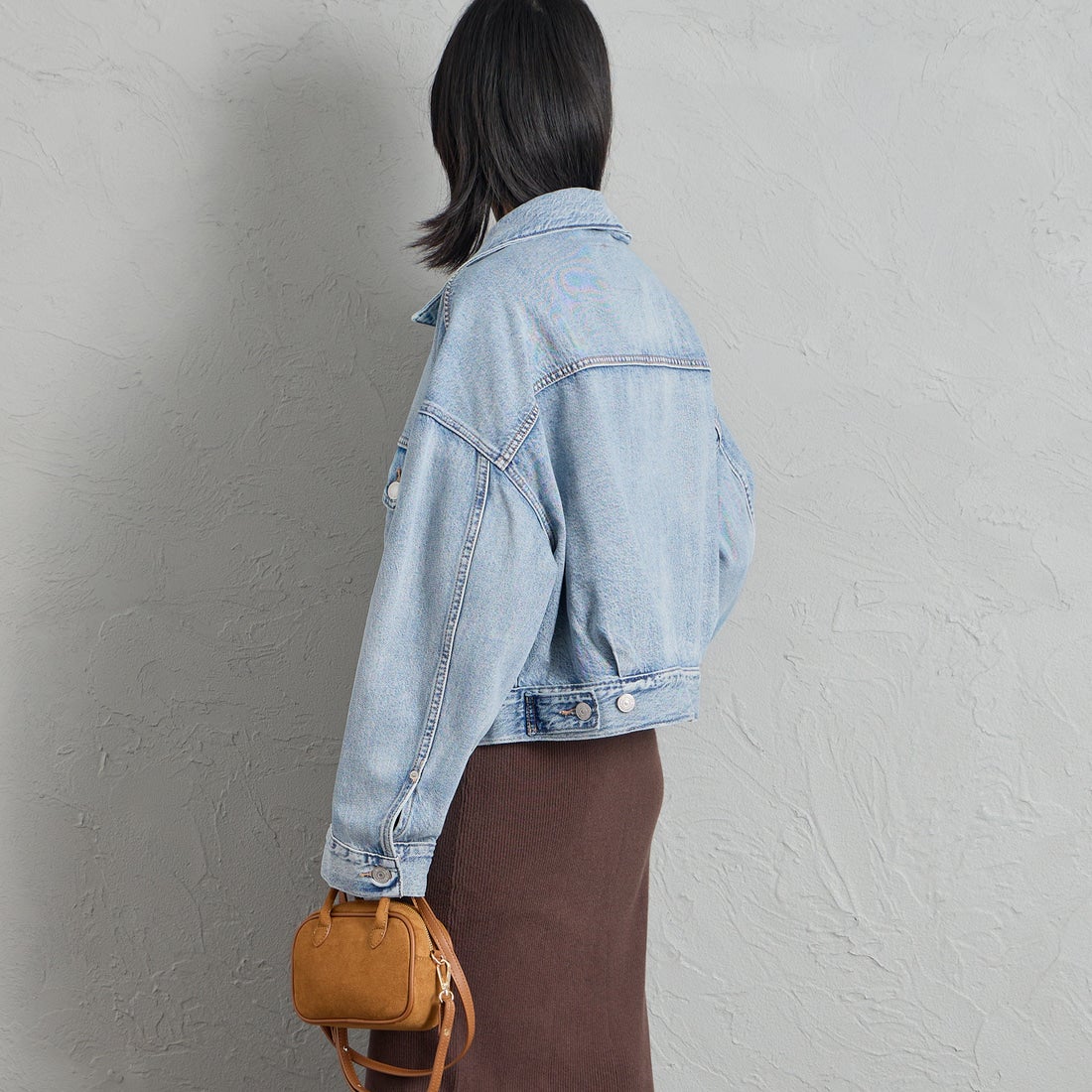 LEVI'S [リーバイス] ルーズクロップド トラッカージャケット [0089L-00] 04 SUNNY S &&モデル身長：162cm 着用サイズ：S&&