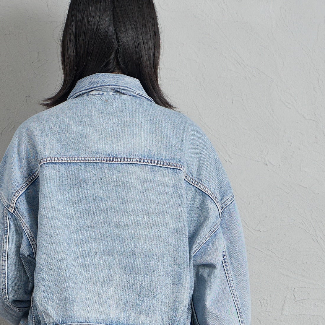 LEVI'S [リーバイス] ルーズクロップド トラッカージャケット [0089L-00] 04 SUNNY S &&モデル身長：162cm 着用サイズ：S&&