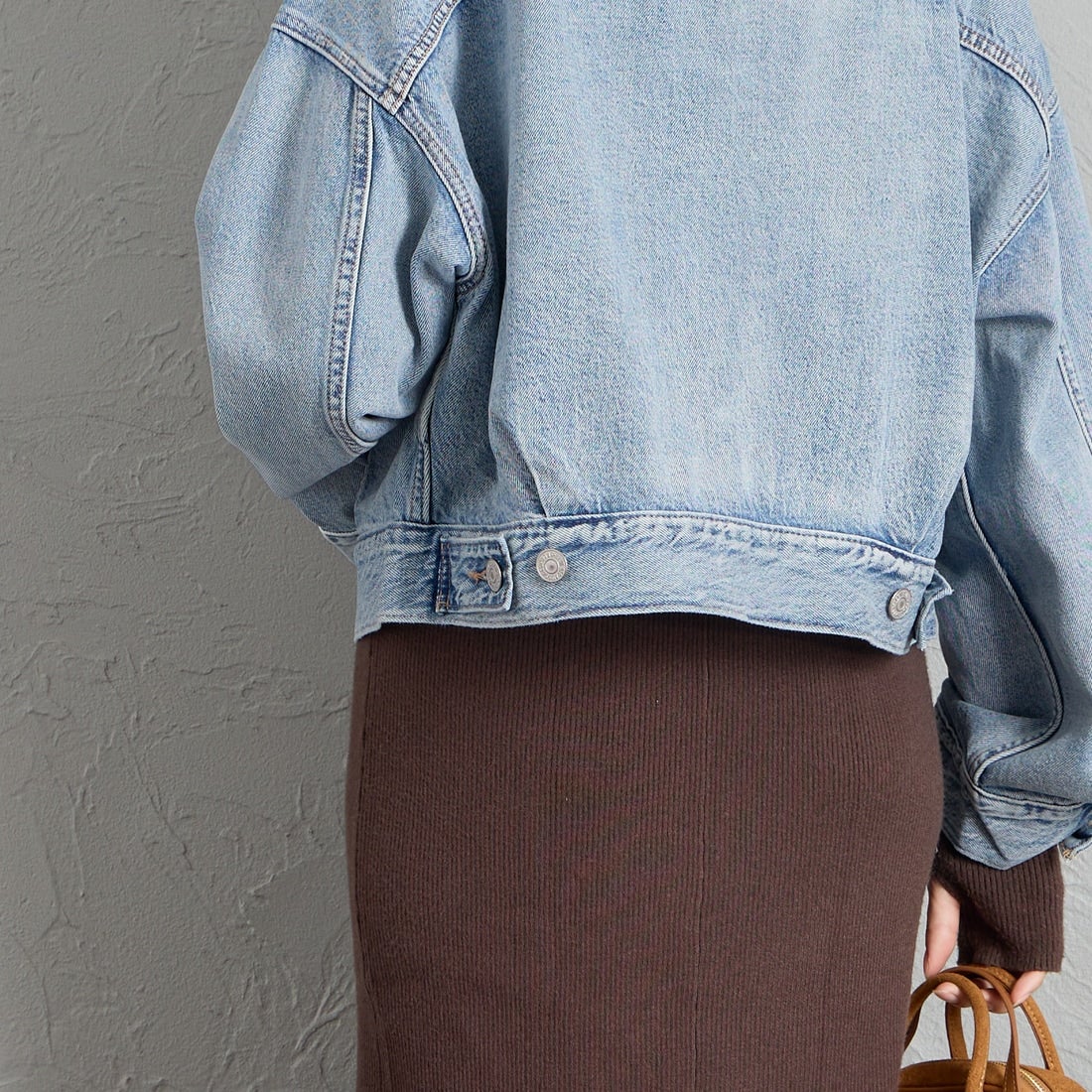 LEVI'S [リーバイス] ルーズクロップド トラッカージャケット [0089L-00] 04 SUNNY S &&モデル身長：162cm 着用サイズ：S&&