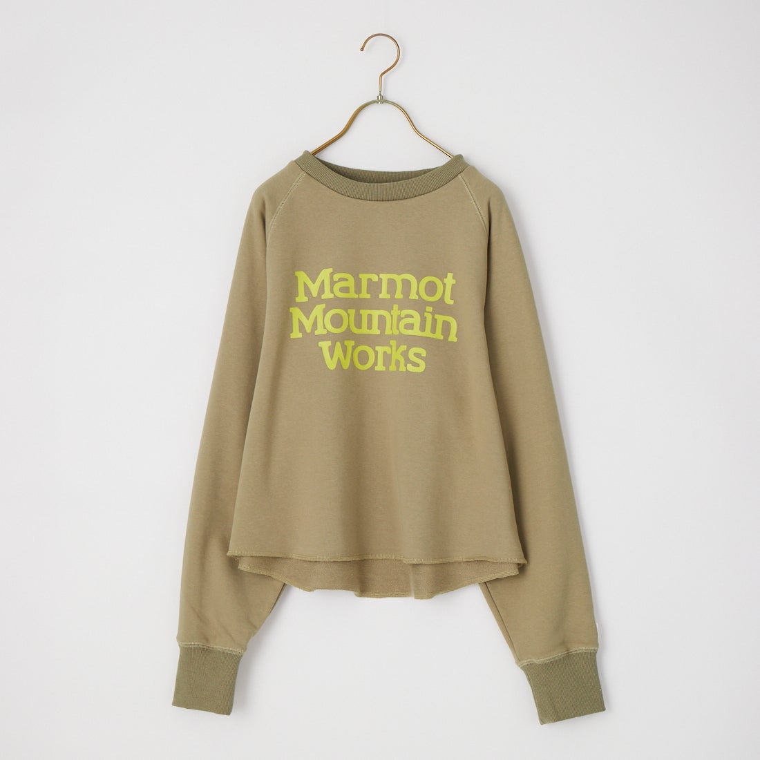 Marmot [マーモット] 別注 ロゴプリント カットオフスウェット [MTFW26WSW374IN-JF] BEIGE