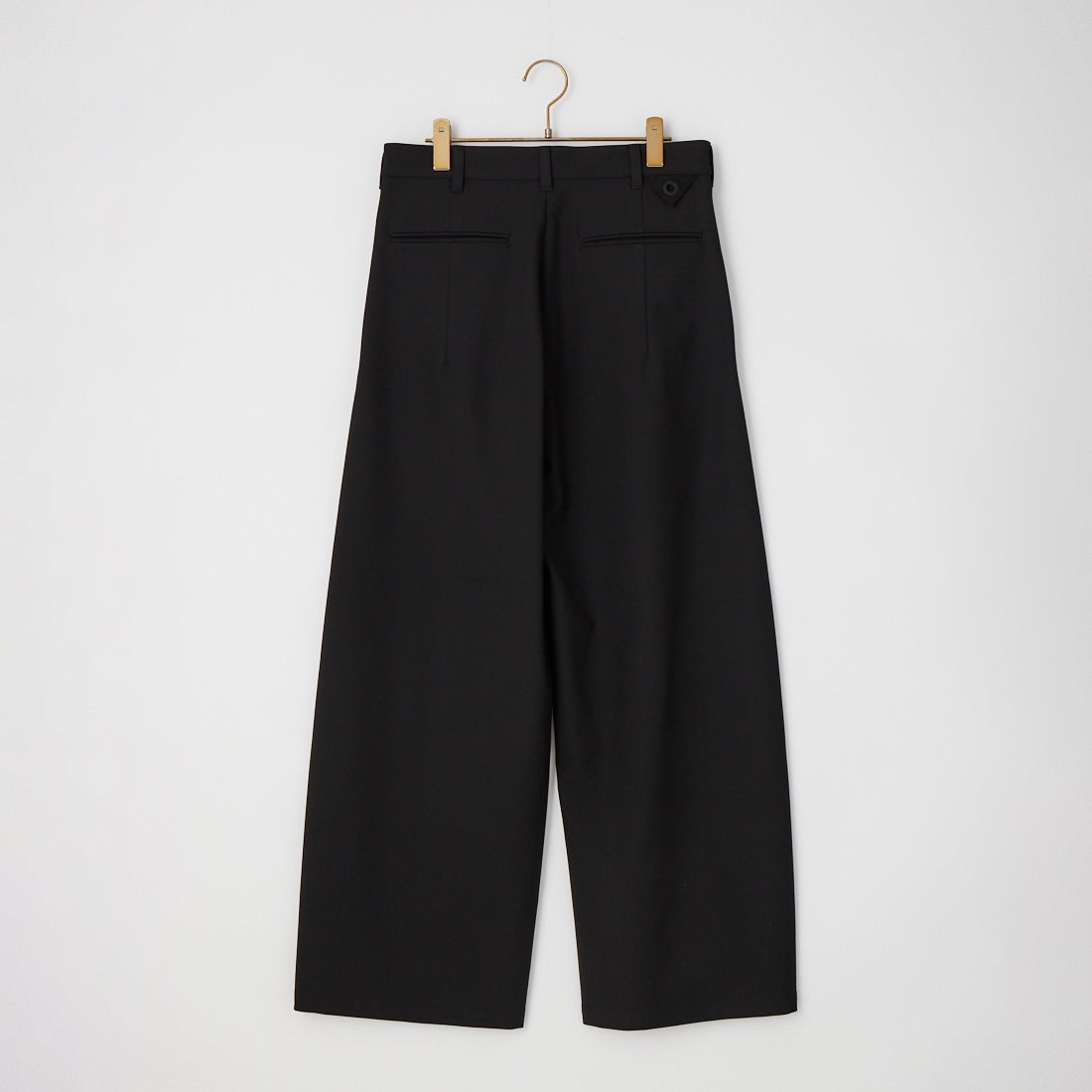 White Mountaineering [ホワイトマウンテニアリング] ストレッチ カーブパンツ [WM2673406] BLACK