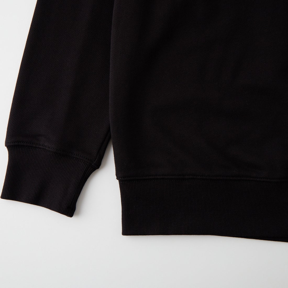 C.P.COMPANY [シーピーカンパニー] 起毛フリース レンズ クルーネックスウェットシャツ [RCCMSS713A] 999 BLACK
