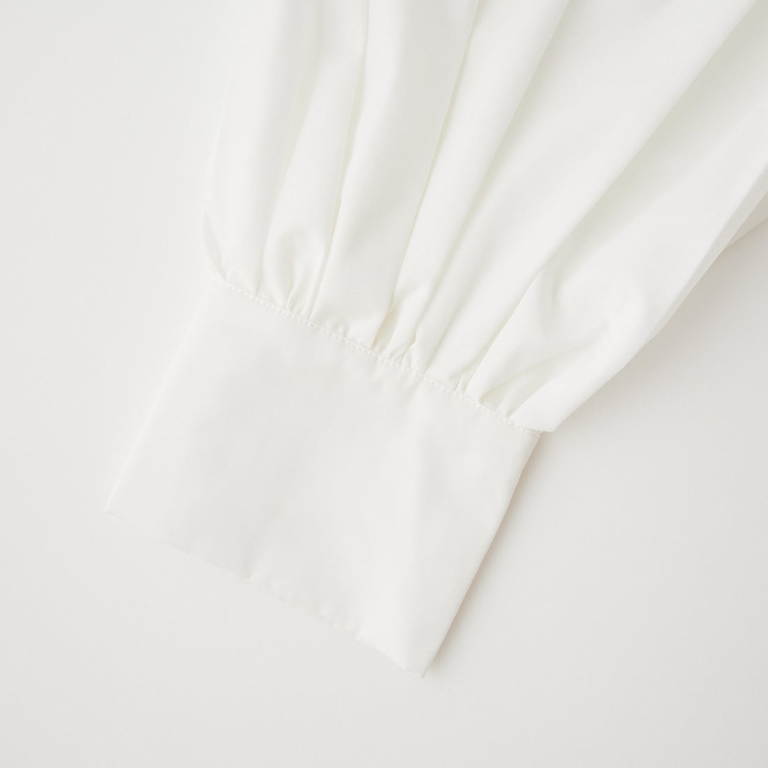 TORRAZZO DONNA [トラッゾドンナ] ビジューギャザーブラウス [6269-513] 05 WHITE