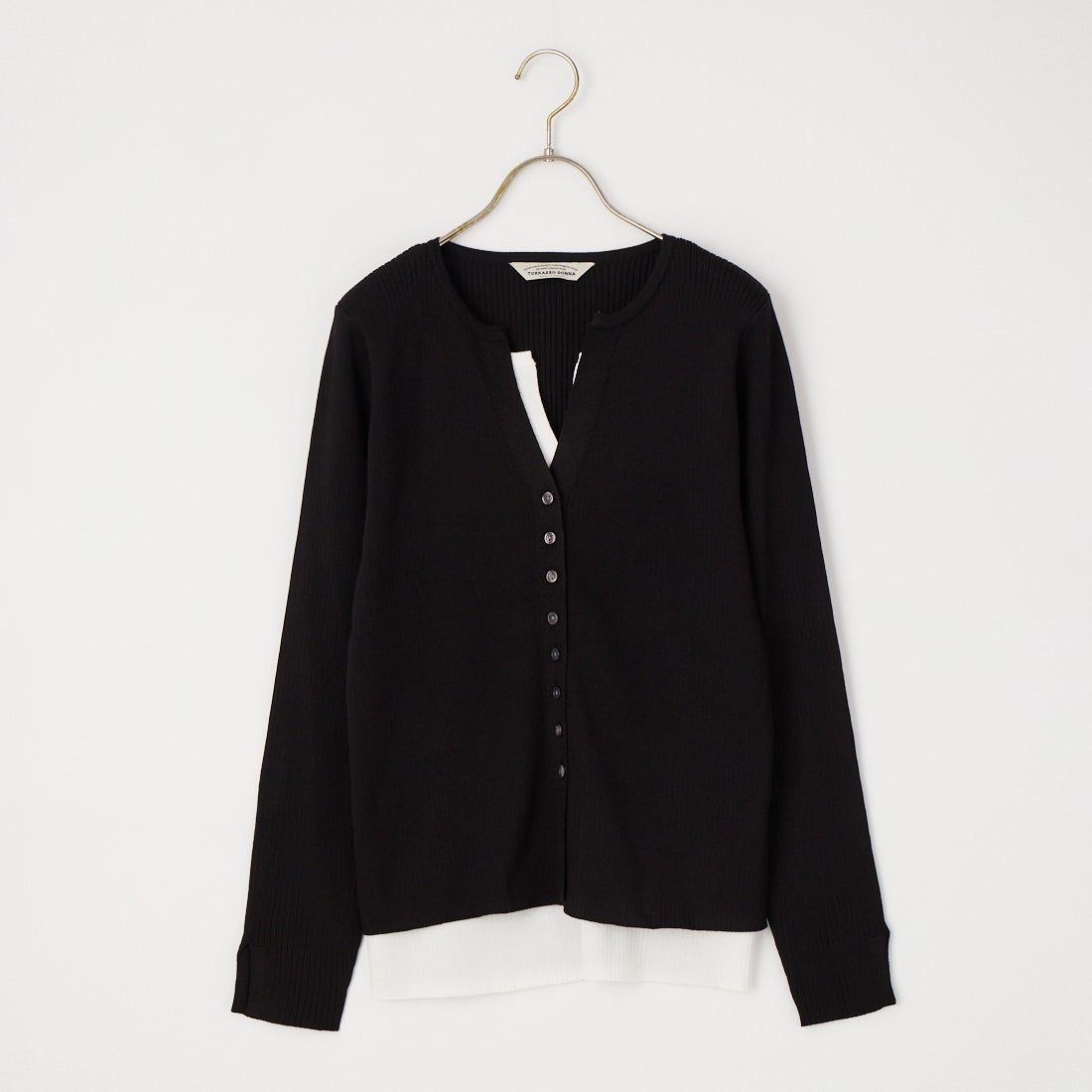 19 BLACK