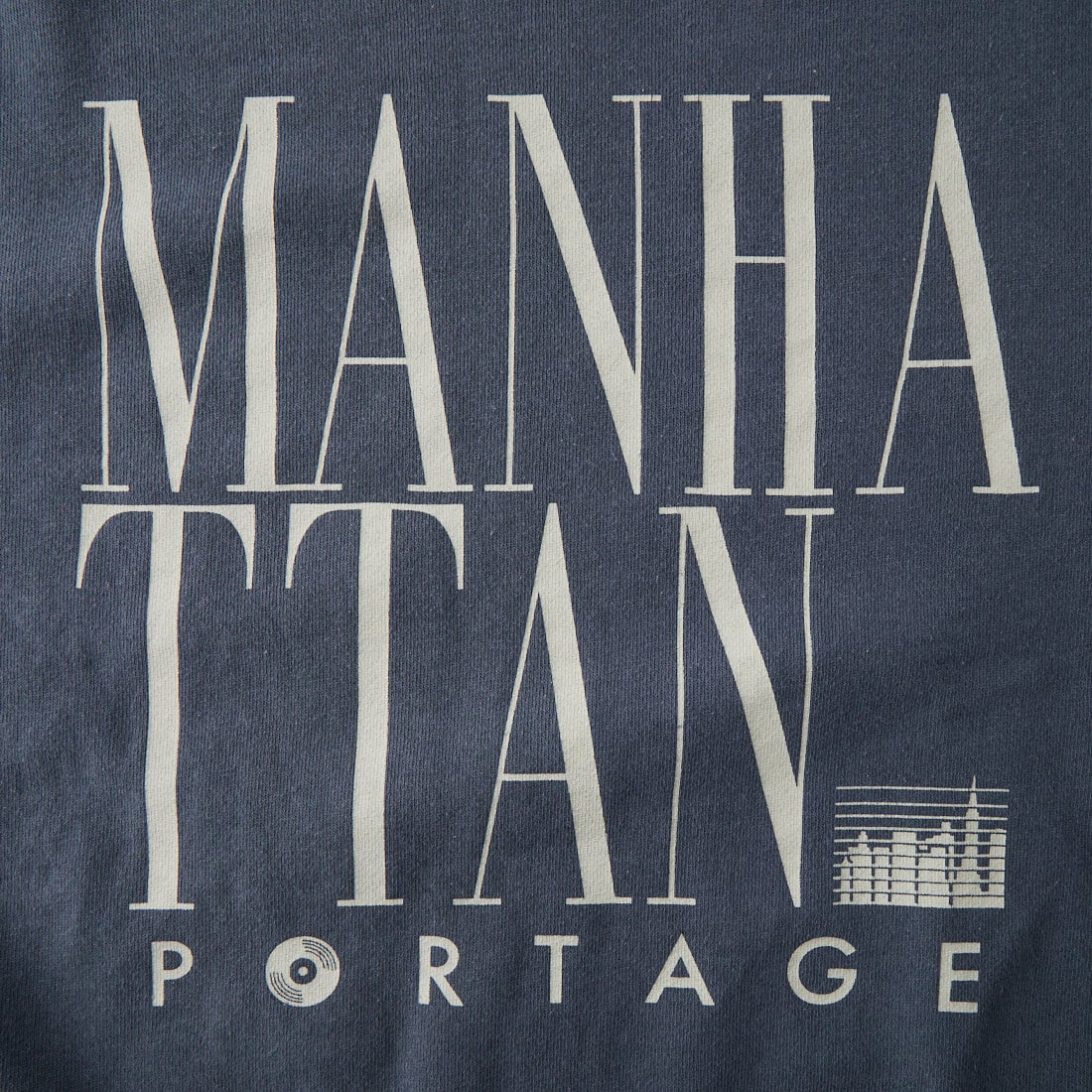 MANHATTAN PORTAGE [マンハッタンポーテージ] ロゴプリント クルーネックスウェット [26FW-MP-M651] BLUE