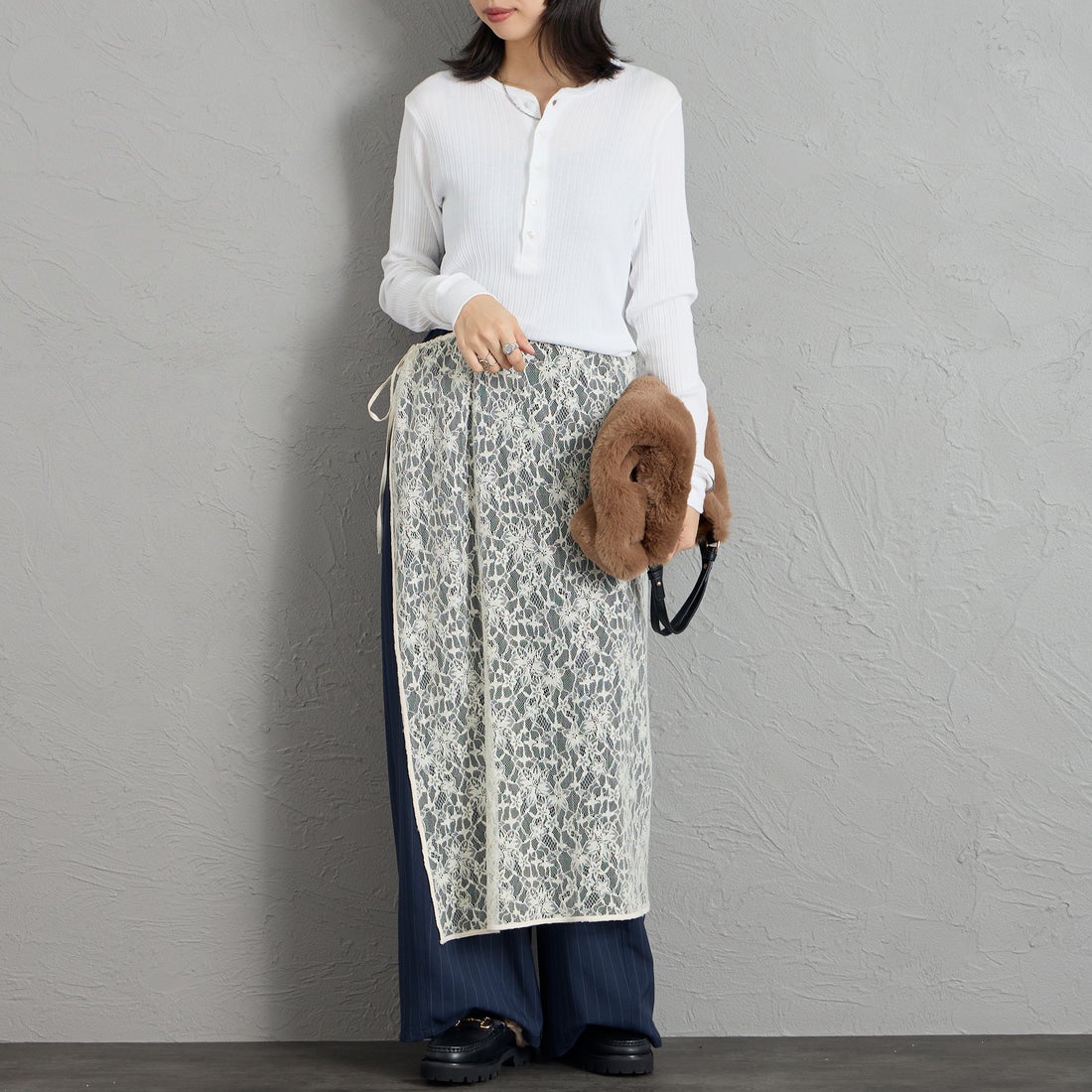 GICIPI [ジチピ] ORIGANO/オリーガノ ヘンリーネック長袖Tシャツ [2622A] BIANCO &&モデル身長：162cm 着用サイズ：1&&