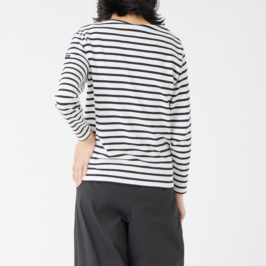ST.JAMES [セントジェームス] バスクボーダーロングスリーブTシャツ [OUESSANT] NEI/NOI &&モデル身長：162cm 着用サイズ：1&&