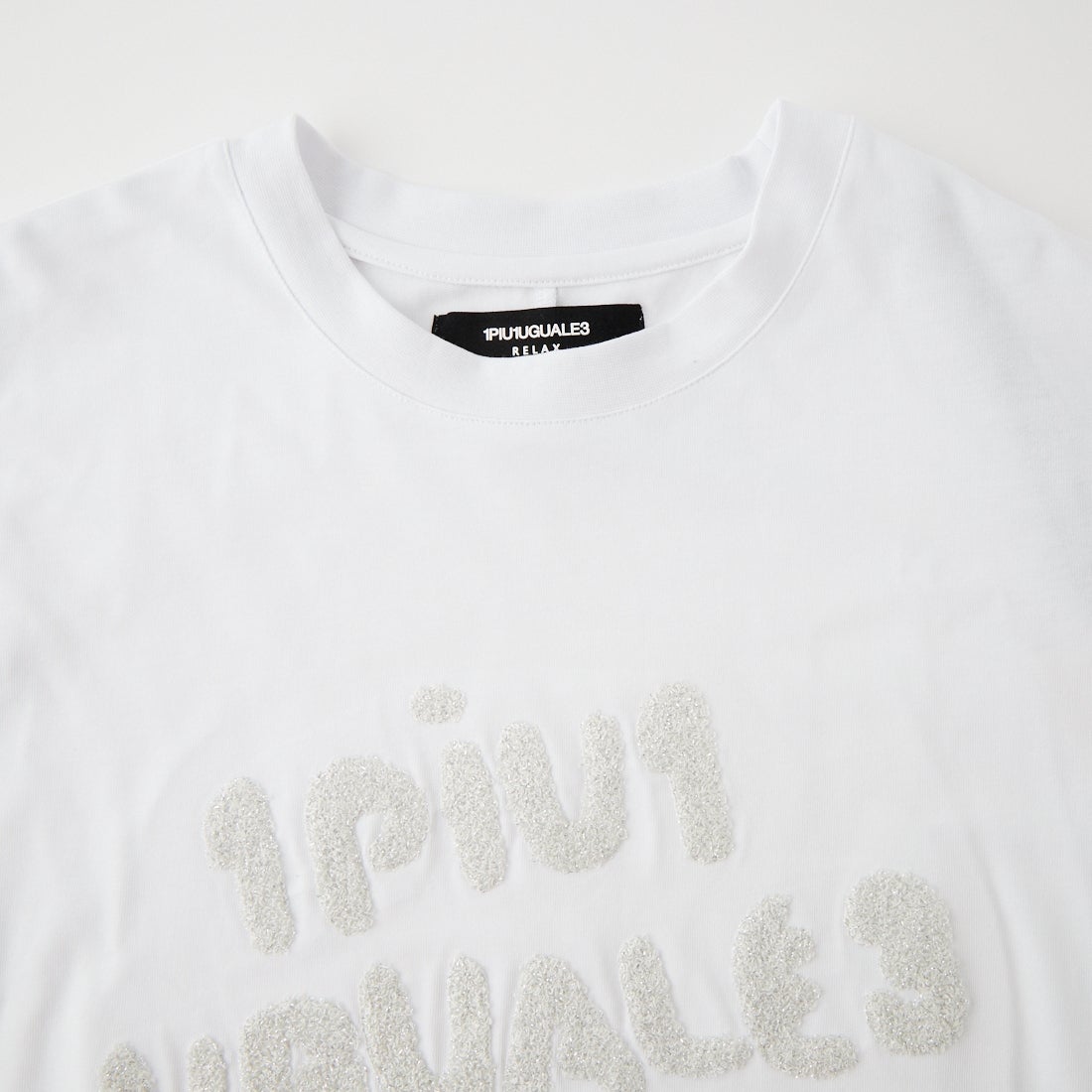 1PIU1UGUALE3 RELAX [ウノ ピゥ ウノ ウグァーレ トレ] グリッターサガラロゴ ロングスリーブTシャツ [UST-26112] SN10 WHITE