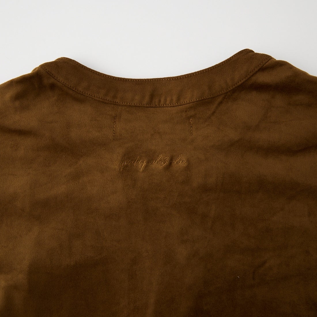 1PIU1UGUALE3 RELAX [ウノ ピゥ ウノ ウグァーレ トレ] スウェードタッチ ヘンリーネックロングTシャツ [UST-26120] SN70 BROWN