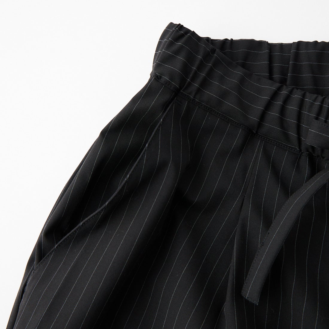 Commencement [コメンスメント] ストライプボリュームリラックスパンツ [C-338] BLACK