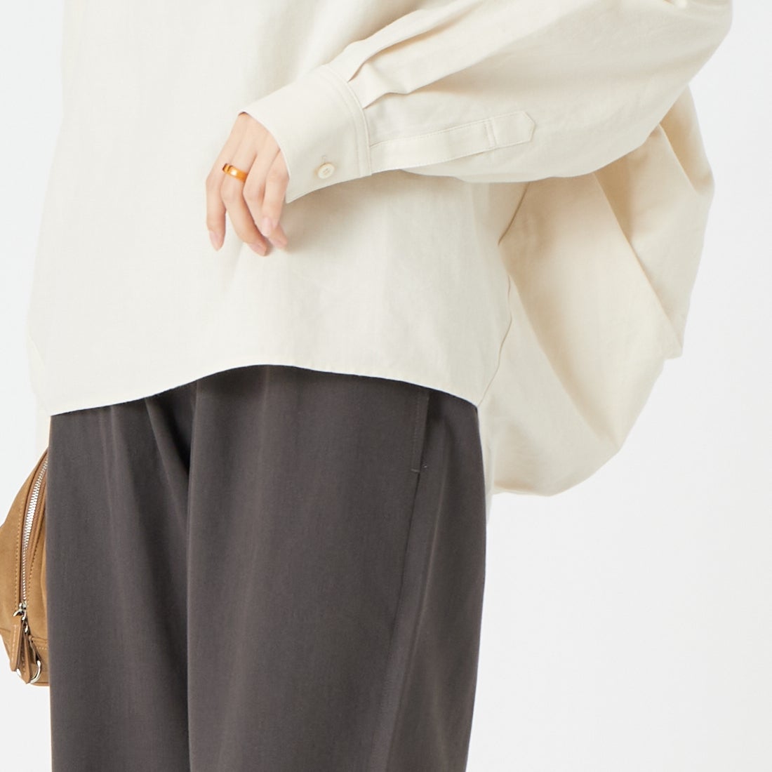 Jeans Factory Clothes [ジーンズファクトリークローズ] フォルムスキッパー ロングスリーブシャツ [26SP-8231] ｱｲﾎﾞﾘｰ &&モデル身長：162cm 着用サイズ：F&&