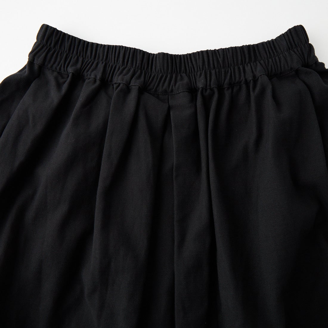 Kelen [ケレン] コットンバックサテン タックフレアスカート FEALY [LKL26FSK2055] BLACK