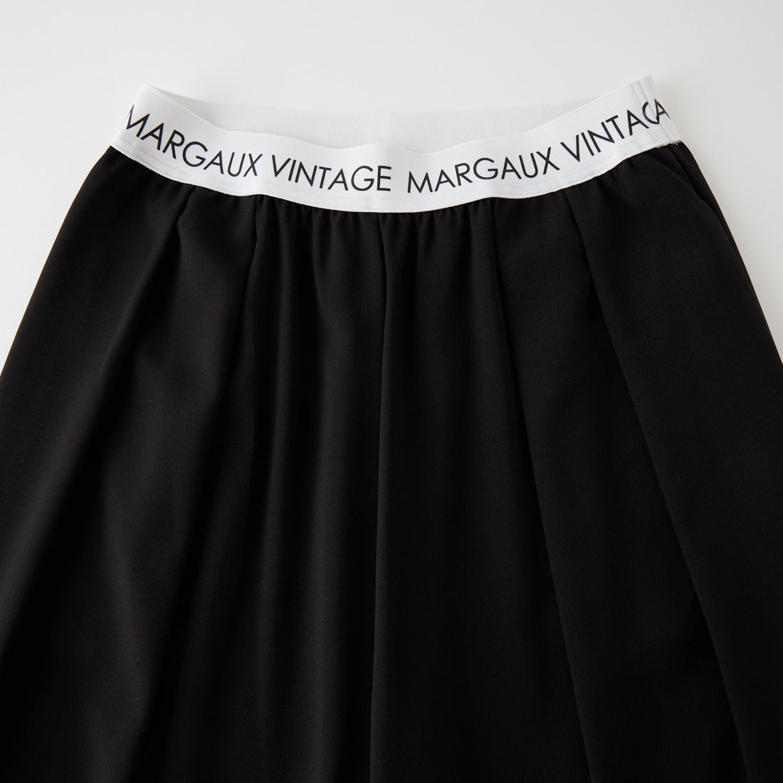 Margaux vintage [マルゴーヴィンテージ] ロゴウエストタックパンツ [MG-PT-26089-A] BLACK