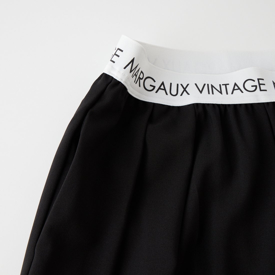 Margaux vintage [マルゴーヴィンテージ] ロゴウエストタックパンツ [MG-PT-26089-A] BLACK