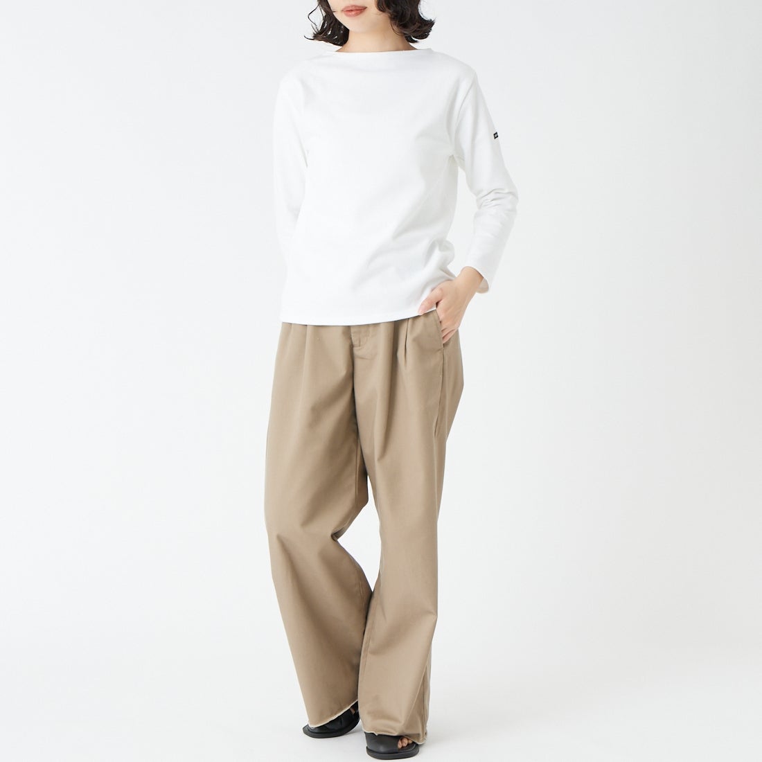 ST.JAMES [セントジェームス] バスクロングスリーブTシャツ [OUESSANT-UA] NEIGE &&モデル身長：162cm 着用サイズ：1&&