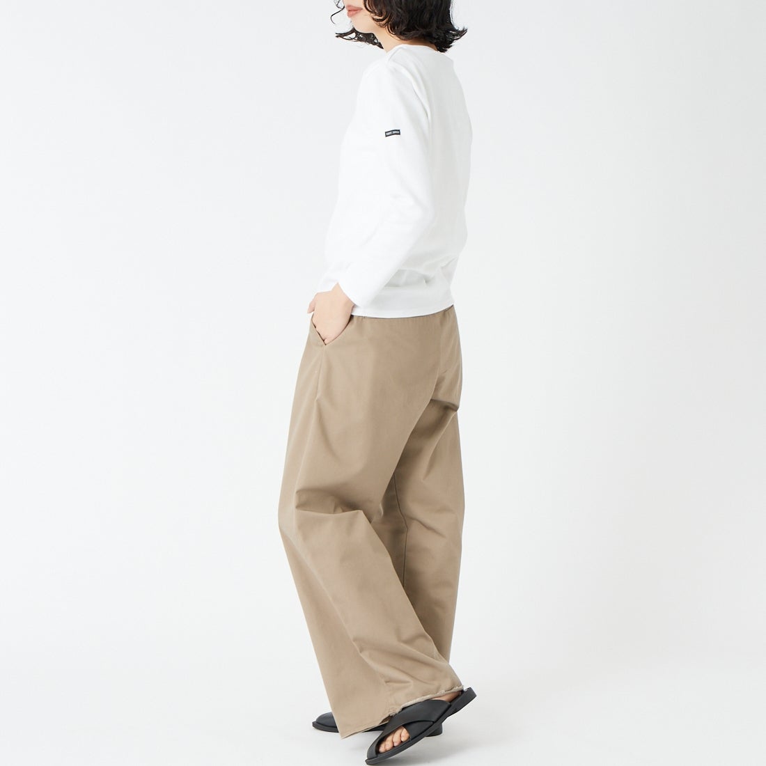 ST.JAMES [セントジェームス] バスクロングスリーブTシャツ [OUESSANT-UA] NEIGE &&モデル身長：162cm 着用サイズ：1&&