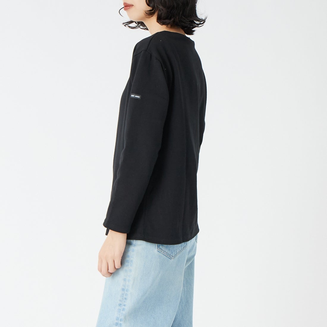 ST.JAMES [セントジェームス] バスクロングスリーブTシャツ [OUESSANT-UA] NOIR &&モデル身長：162cm 着用サイズ：3&&