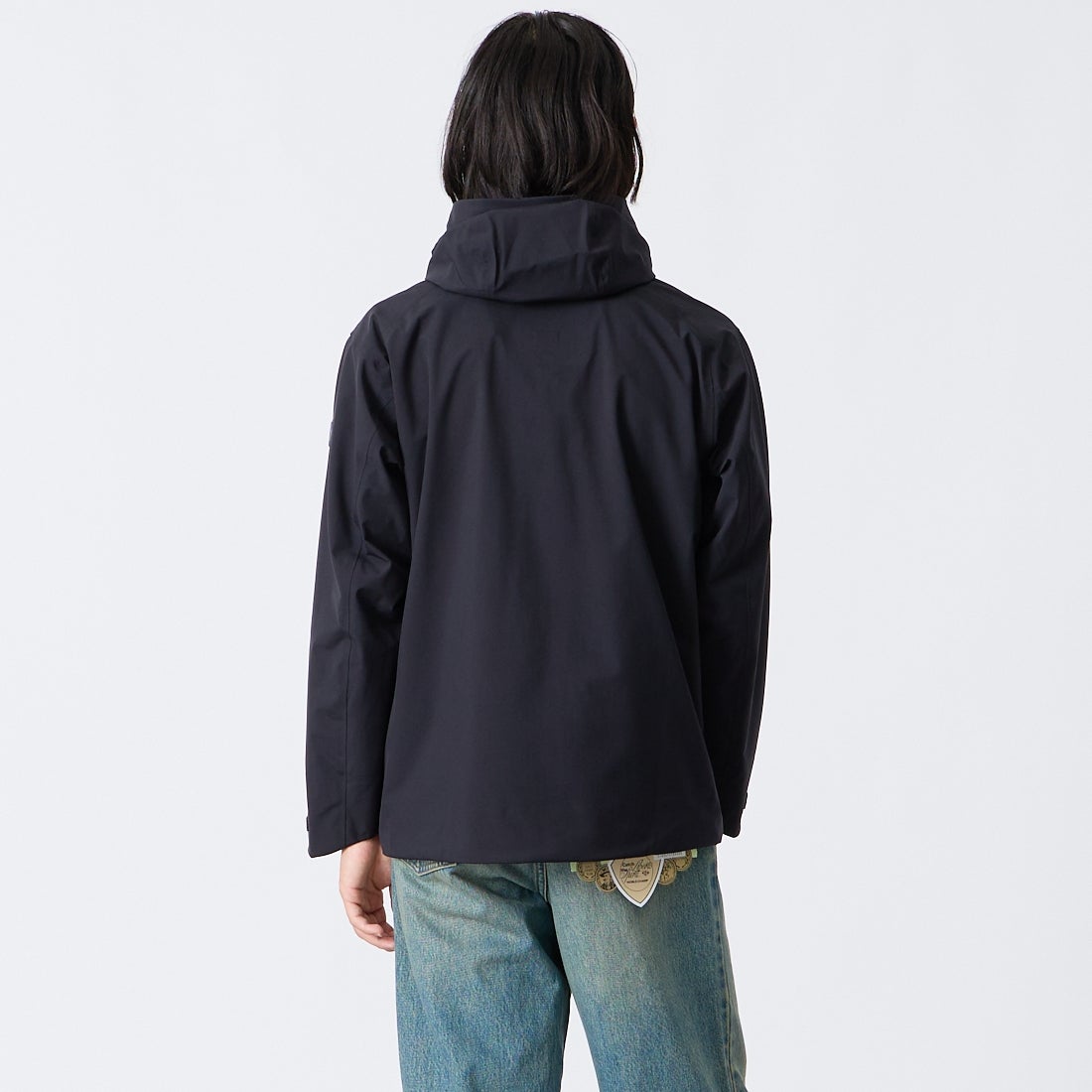 DESCENTE ALLTERRAIN [デサントオルテライン] クレアス ハードシェルジャケット [DU6FWBA1M] BK00 &&モデル身長：175cm 着用サイズ：S&&