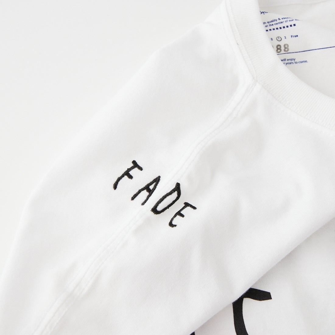 UNTRACE [アントレース] オリジナルグラフィックプリントTシャツ [288] WHITE