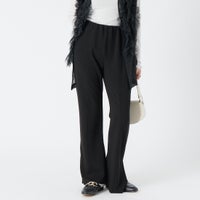 BLACK&&モデル身長：162cm 着用サイズ：38&&