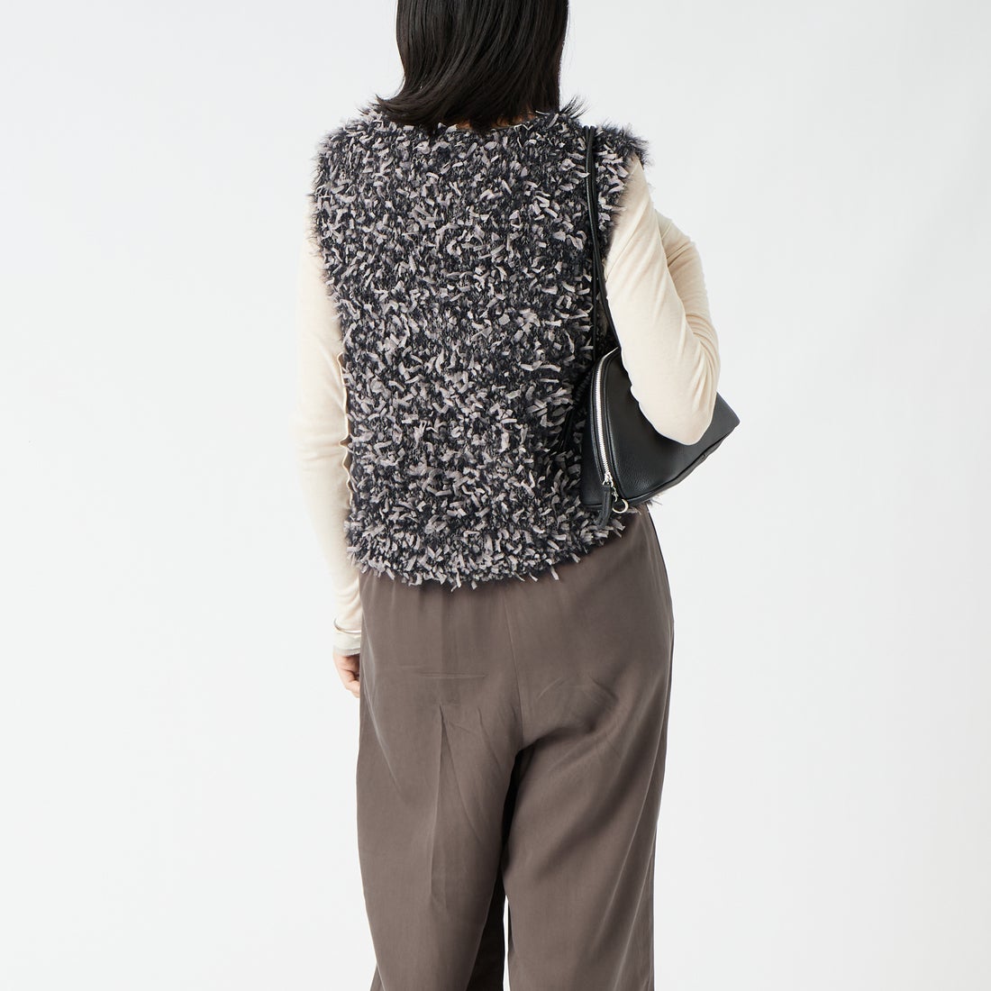 TORRAZZO DONNA [トラッゾドンナ] ファンシーヤーンニットビスチェ [6269-565] 13 GRY MIX &&モデル身長：162cm 着用サイズ：F&&
