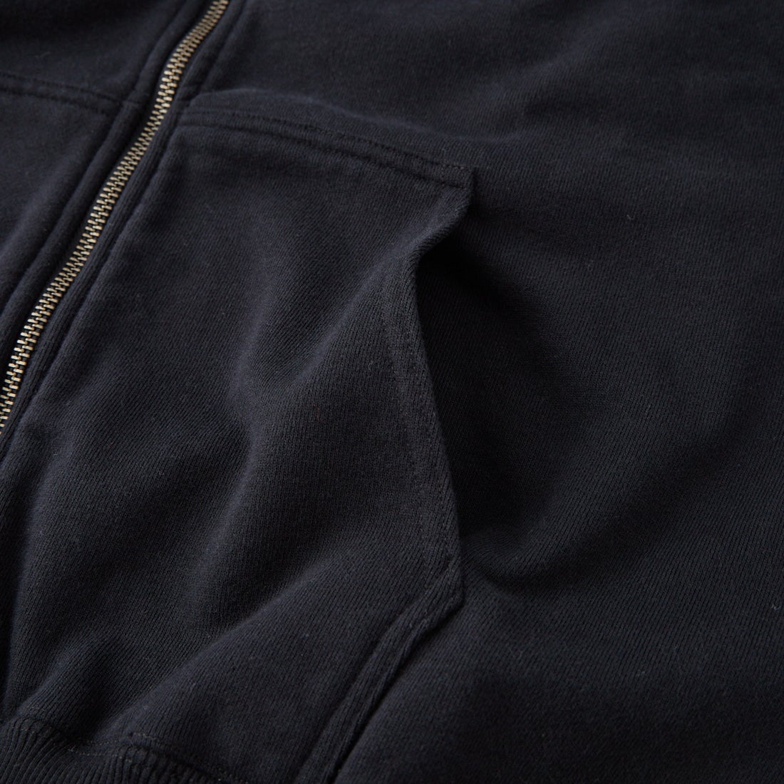 XLARGE [エクストララージ] オールド OG ジップ フーデッド スウェットシャツ [101263012004] BLACK