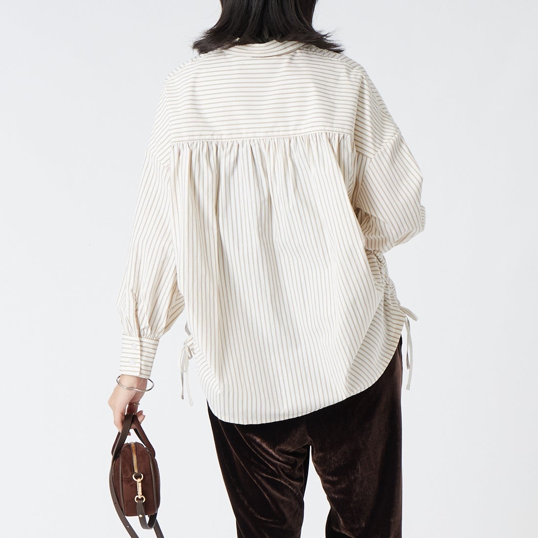 Jf Ready Made [ジェイエフレディメイド] ギャザーシャツ [3205301] 154 ｼﾛST &&モデル身長：162cm 着用サイズ：F&&