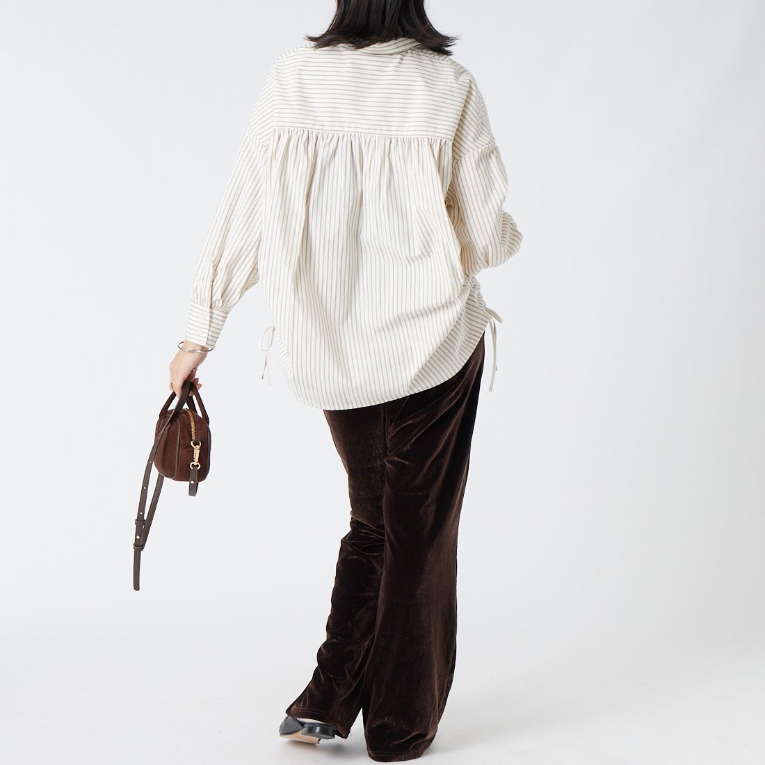 Jf Ready Made [ジェイエフレディメイド] ギャザーシャツ [3205301] 154 ｼﾛST &&モデル身長：162cm 着用サイズ：F&&