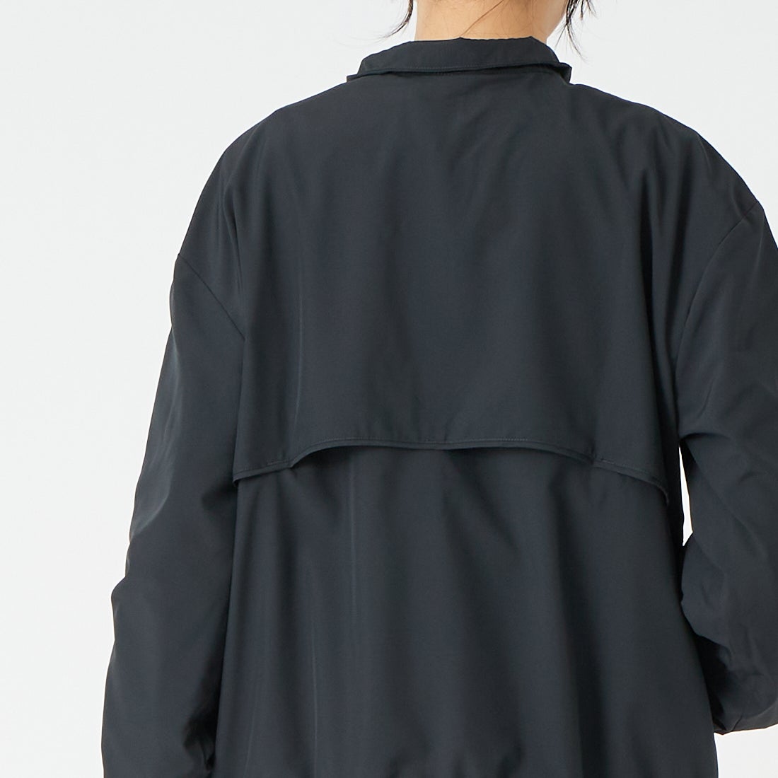 NIKE [ナイキ] ワン ウィメンズ ドライフィット ウーブン ジャケット [IB8984] 010ﾌﾞﾗｯｸ &&モデル身長：162cm 着用サイズ：M&&