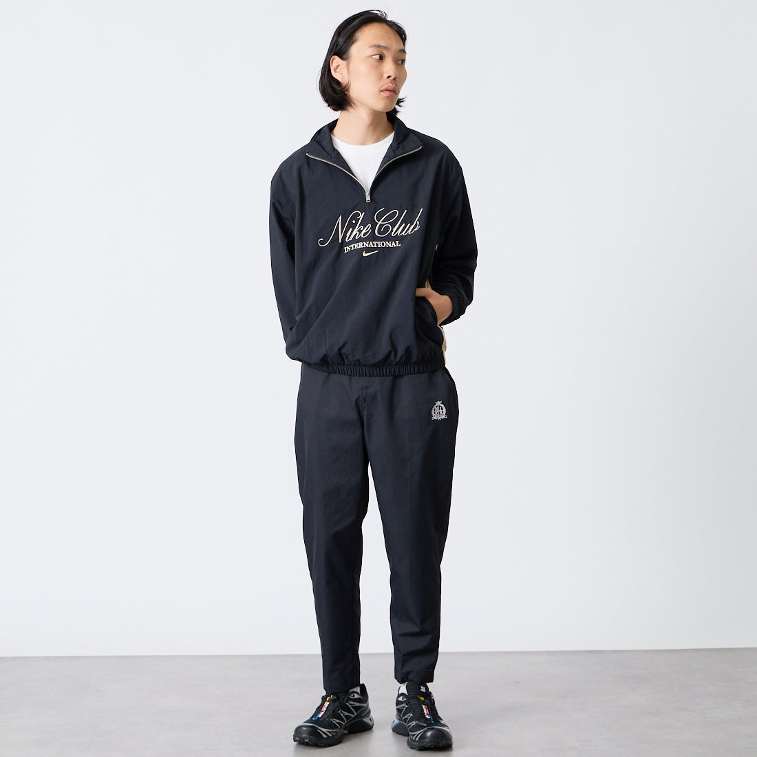 NIKE [ナイキ] クラブ メンズ ハーフジップ ジャケット [IO4161] 010 BLACK &&モデル身長：175cm 着用サイズ：M&&