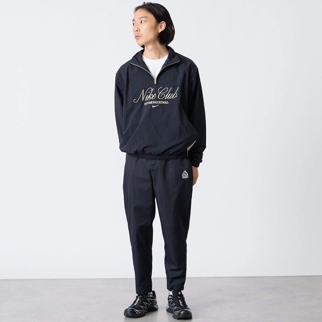 NIKE [ナイキ] クラブ メンズ ハーフジップ ジャケット [IO4161] 010 BLACK &&モデル身長：175cm 着用サイズ：M&&